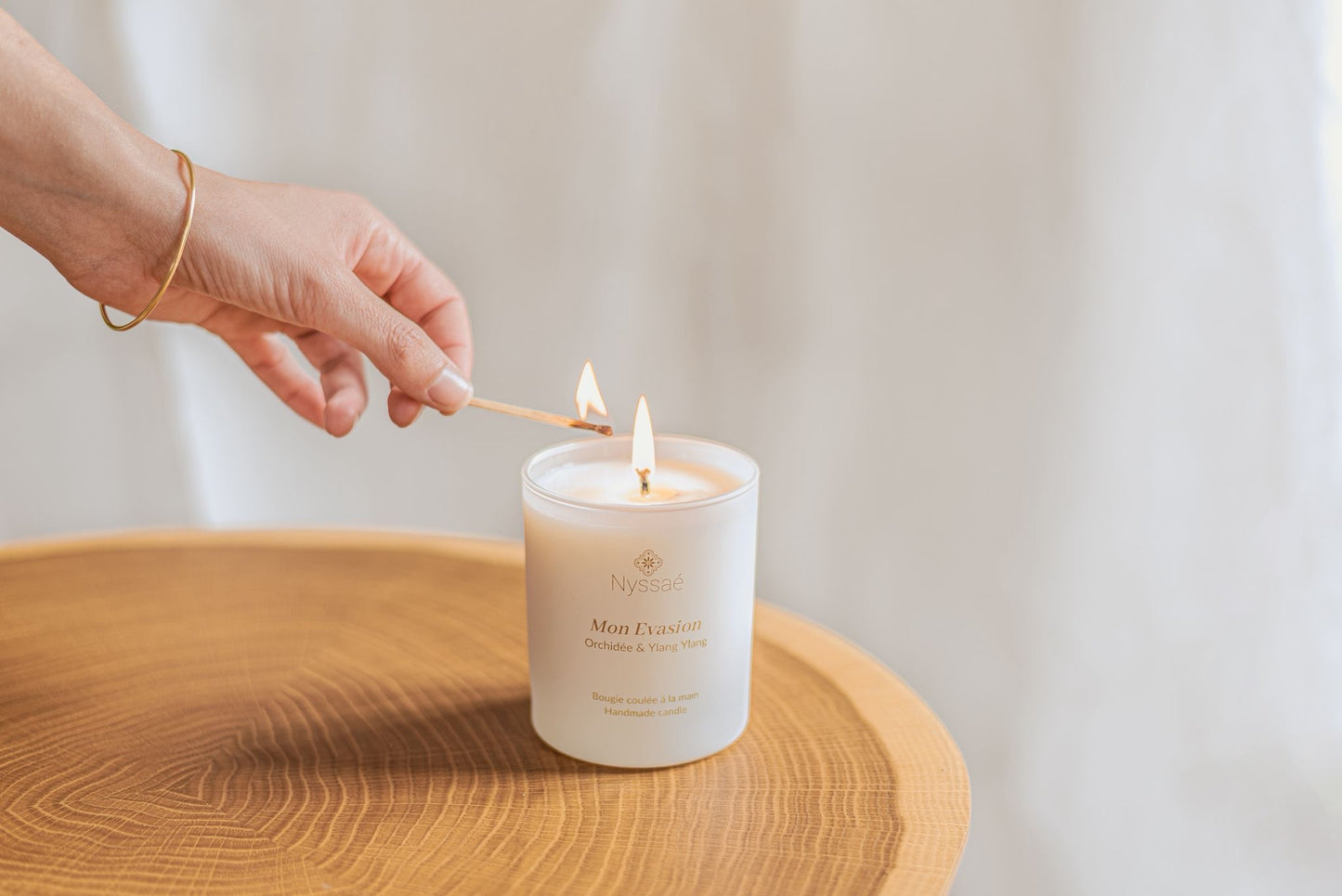 Luxury Fragrance 
 - Aromatherapy Perfume Candle